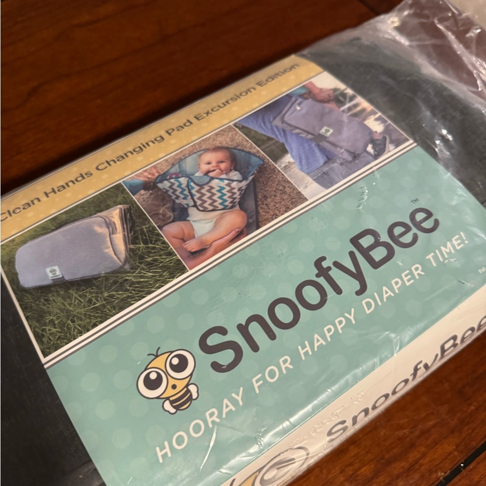 SnoofyBee Clean Hands Changing Pad